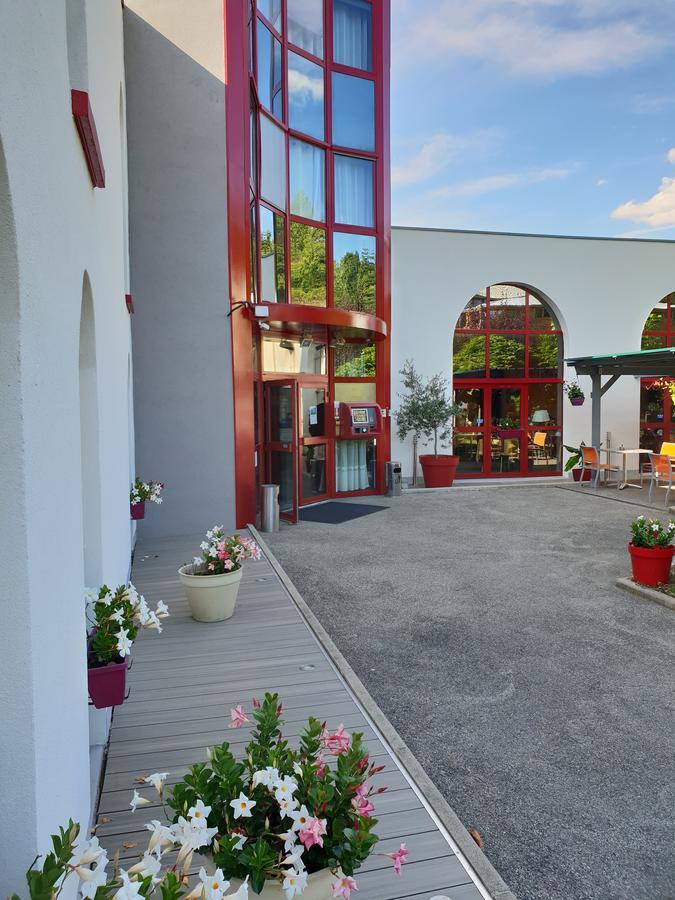 Hotel L'Abribis Firminy Esterno foto